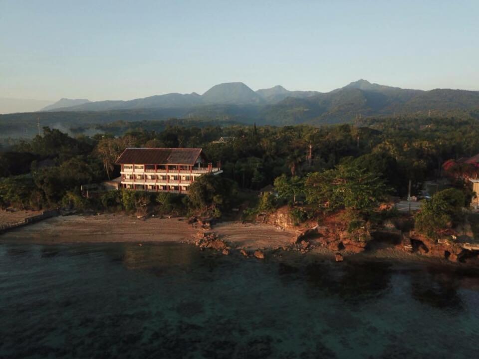 Wuthering Heights Bed & Breakfast By The Sea Dumaguete City Extérieur photo