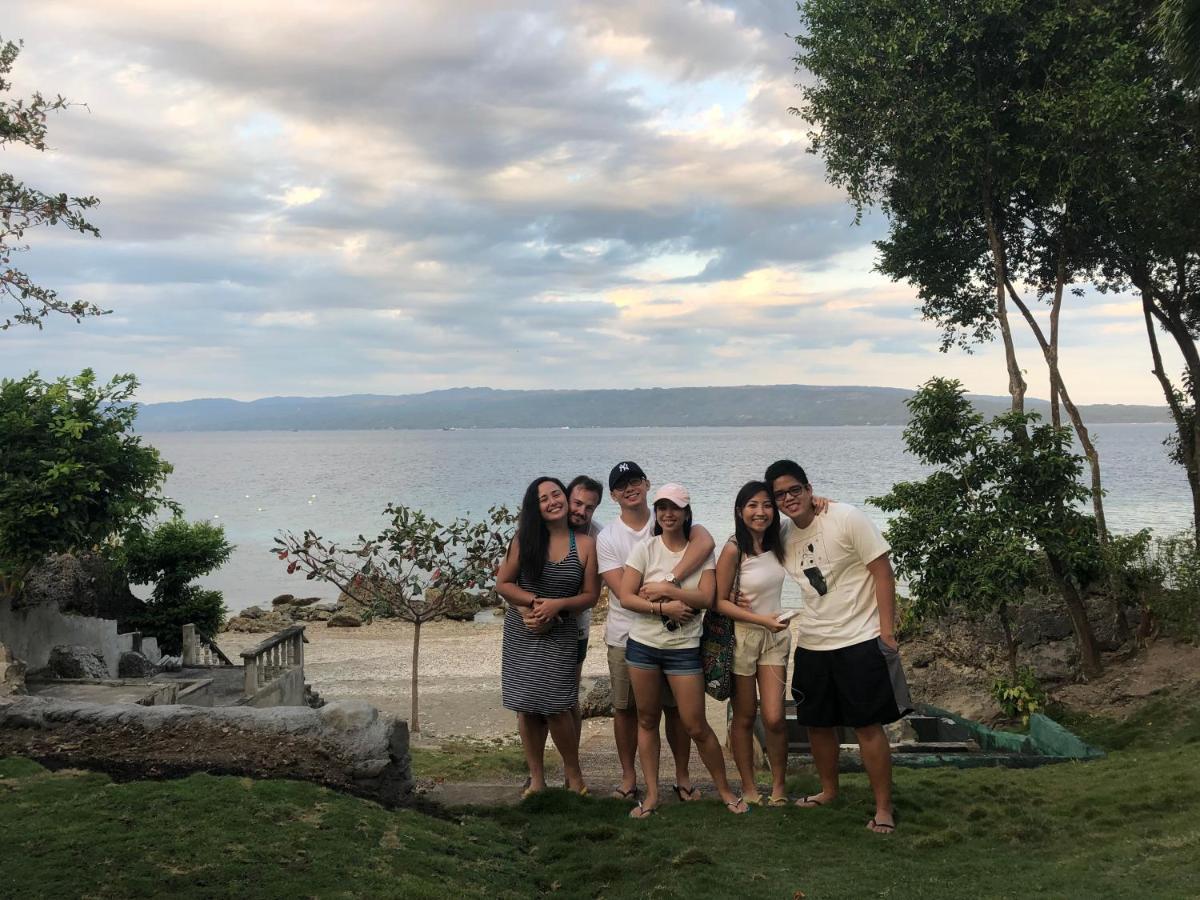 Wuthering Heights Bed & Breakfast By The Sea Dumaguete City Extérieur photo