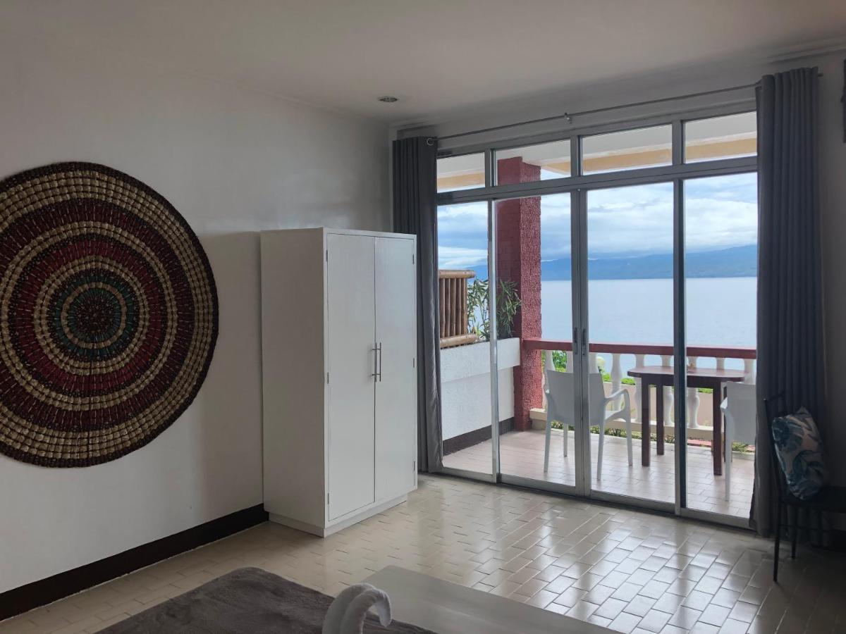 Wuthering Heights Bed & Breakfast By The Sea Dumaguete City Extérieur photo