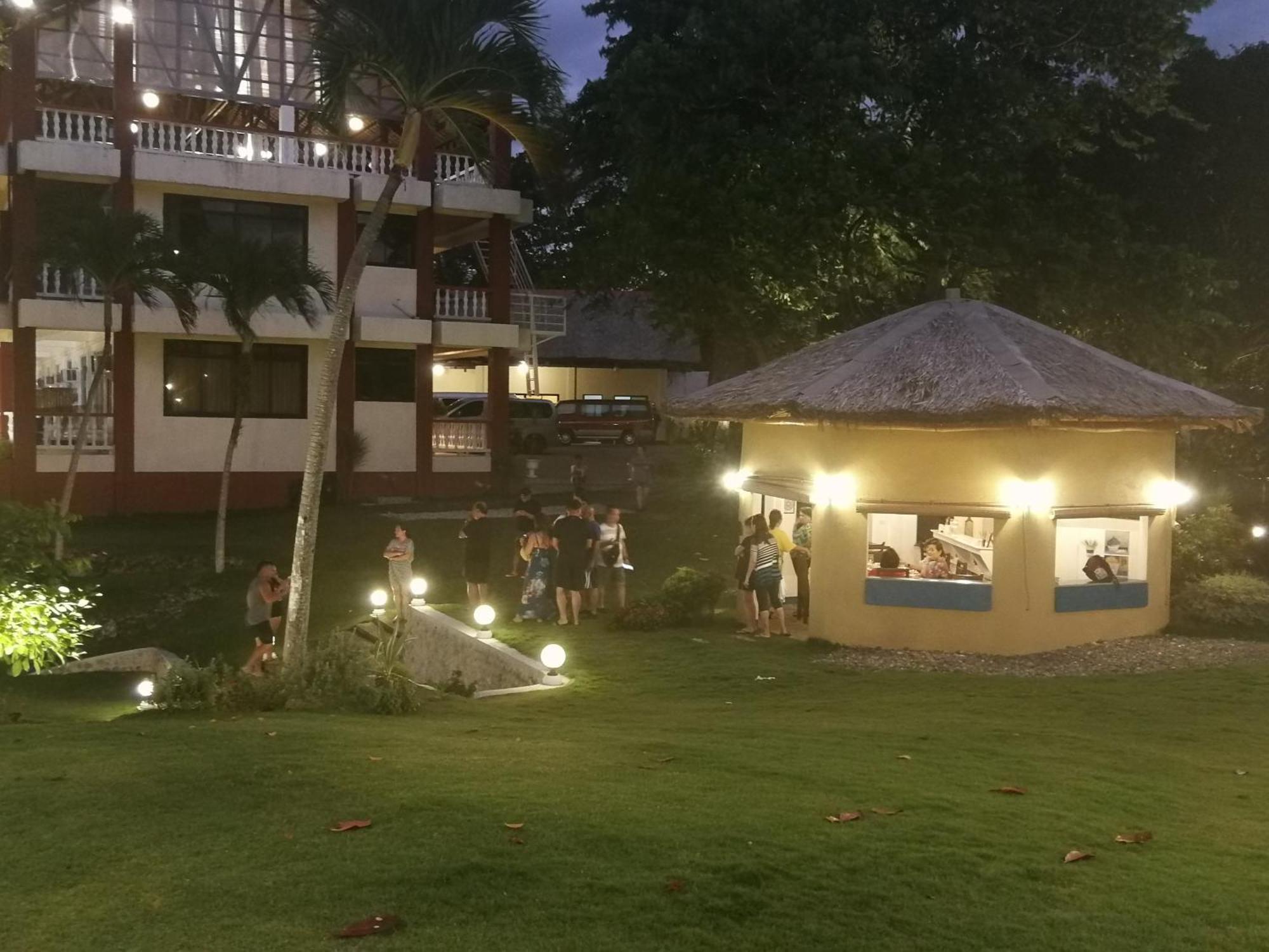 Wuthering Heights Bed & Breakfast By The Sea Dumaguete City Extérieur photo