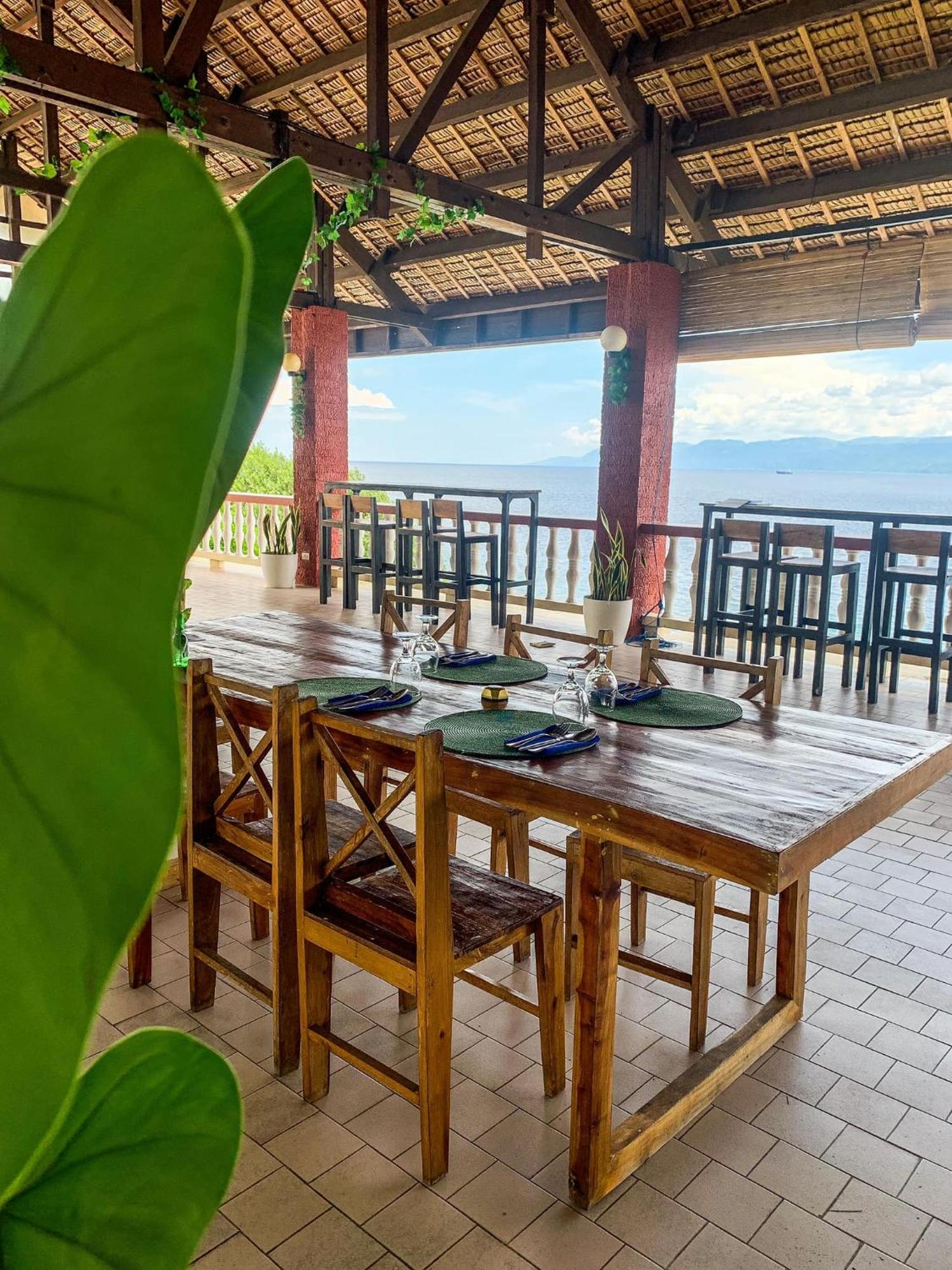 Wuthering Heights Bed & Breakfast By The Sea Dumaguete City Extérieur photo