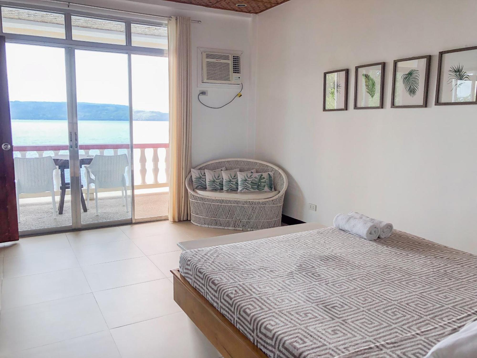 Wuthering Heights Bed & Breakfast By The Sea Dumaguete City Extérieur photo
