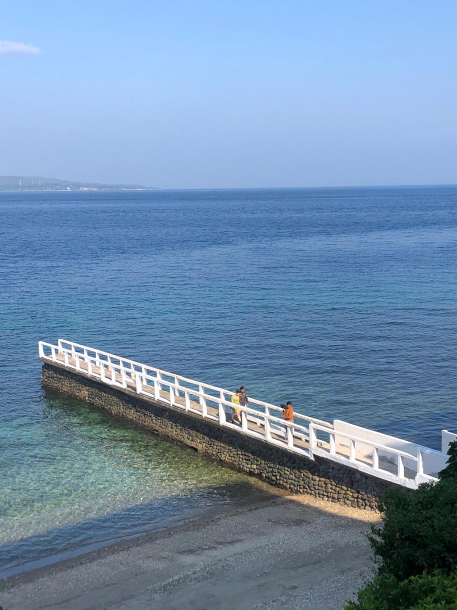 Wuthering Heights Bed & Breakfast By The Sea Dumaguete City Extérieur photo