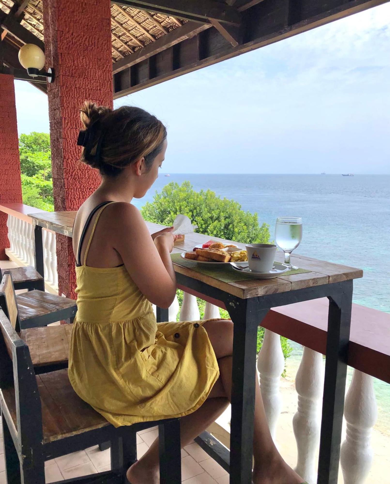 Wuthering Heights Bed & Breakfast By The Sea Dumaguete City Extérieur photo